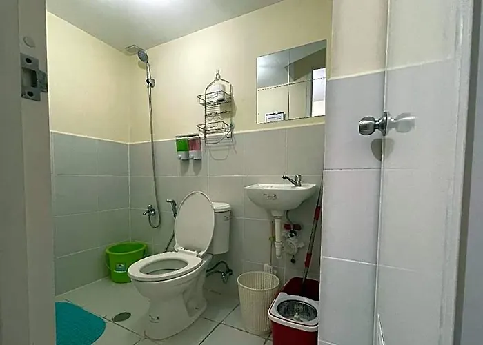 Urban Deca Homes Rustic Cozy Staycation Hotel 3*